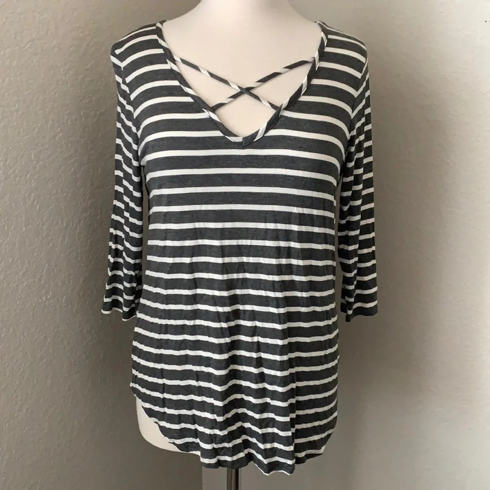 EMORY PARK charcoal grey & white striped top